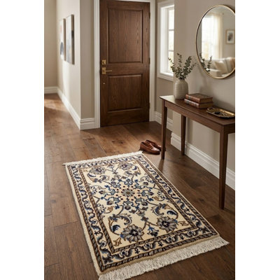 Vintage Cream Classic 2x3 Traditional Indo-Nain Oriental Rug
