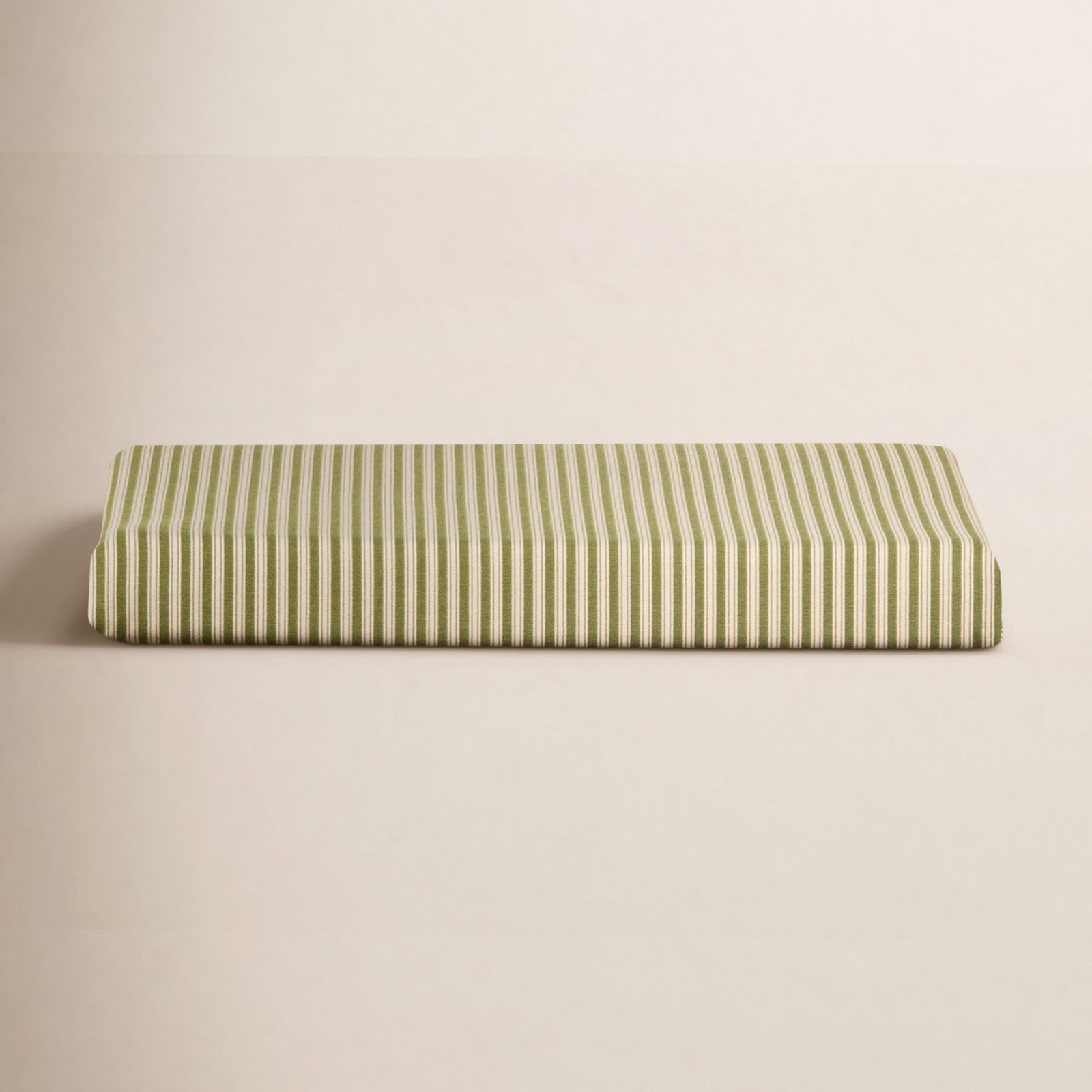 Dauntsey 17" Chair Pad, White/Green