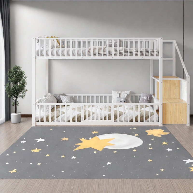 Lits simples peu encombrants avec échelle de rangement, structure en métal, style maison moderne