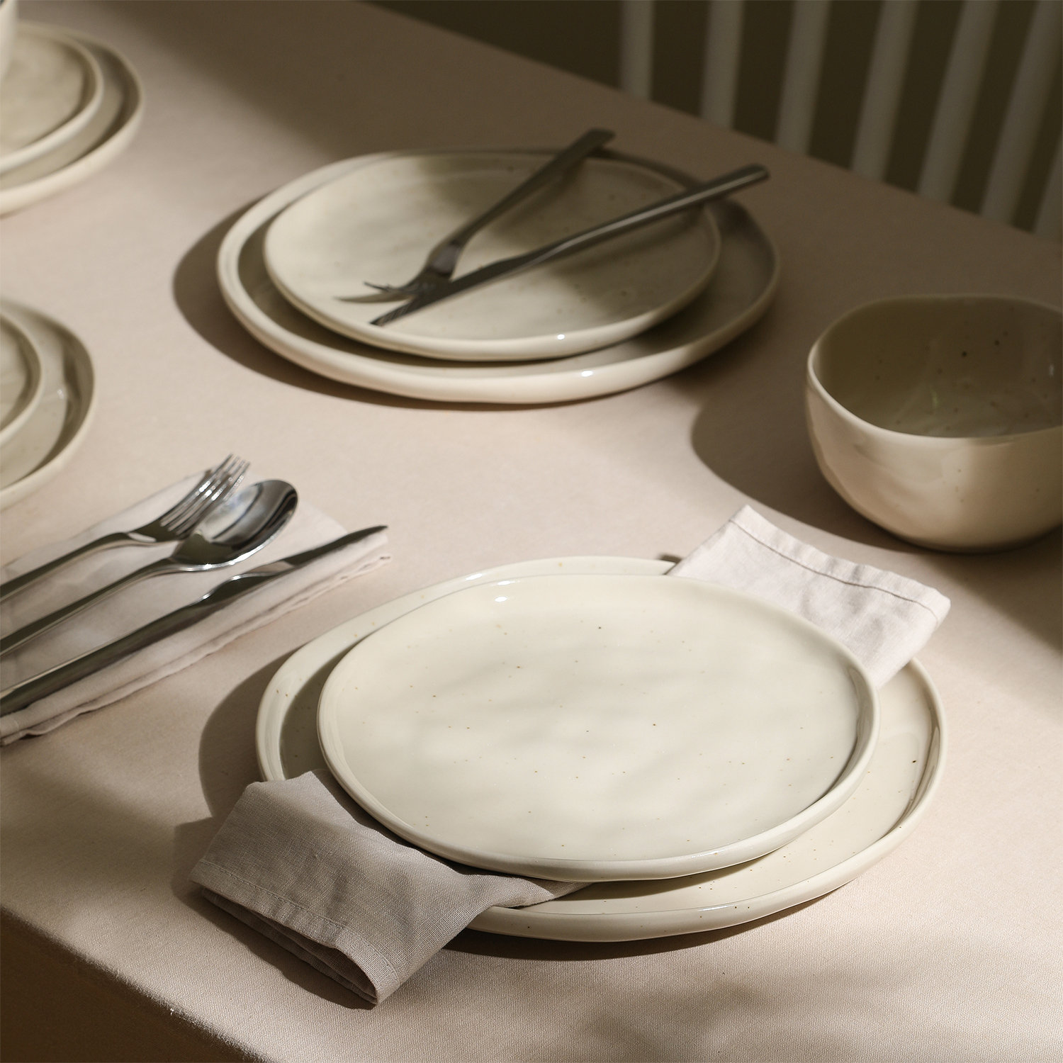 Mirella 9" Salad Plate, Beige