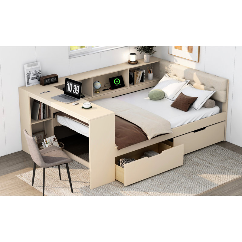 Lit double en bois avec tête de lit tapissier de couleur crème, tablettes de rangement et plateforme de chargement