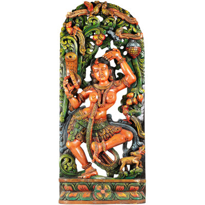 Le vermillon Apsara (statue inspirée de Khajuraho)