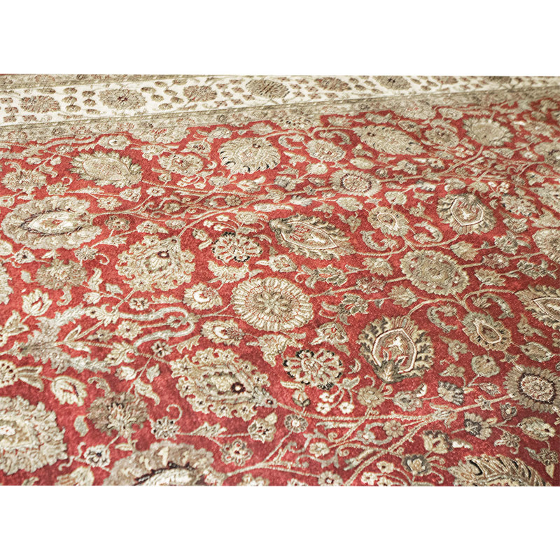Hand Knotted Wool Area Rug in Red And Ivory