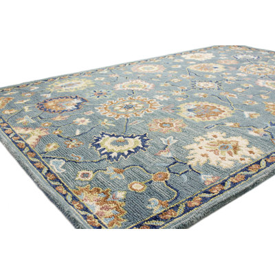 Arisela Wool Floral Indoor Rug