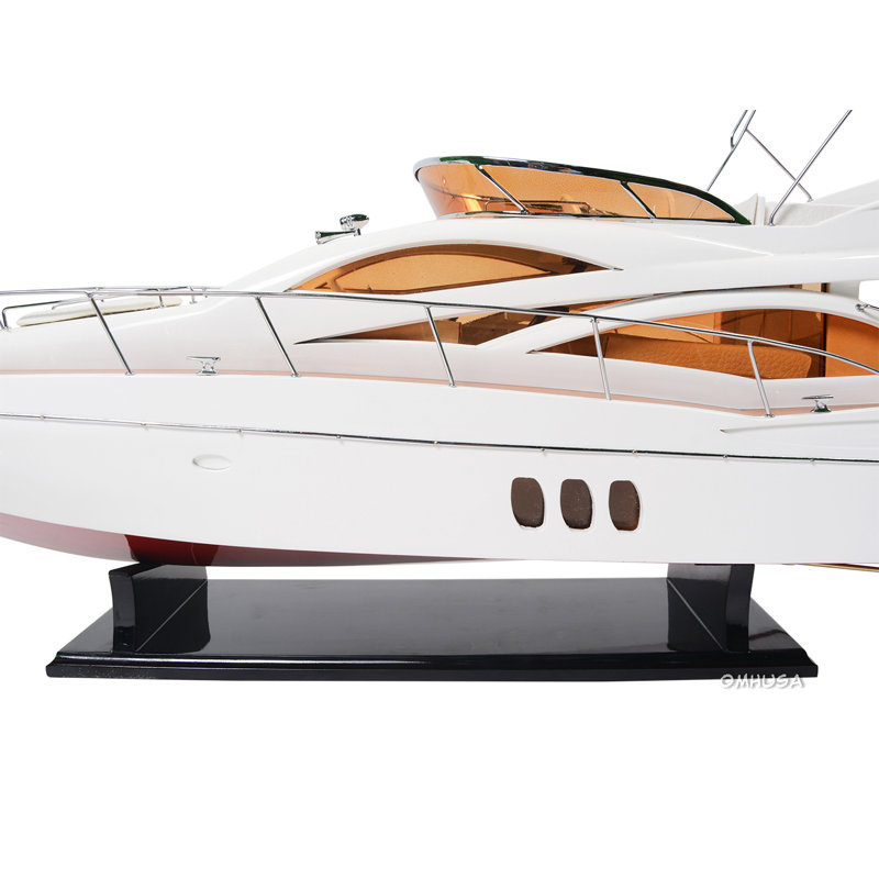 Manhattan 64 Sunseeker, 14" H x 34" W x 9" D, White