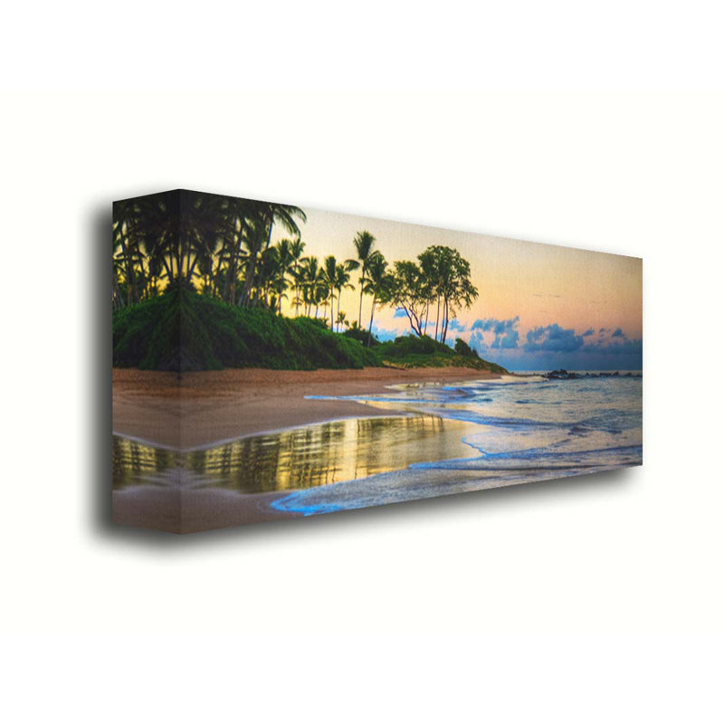 Maui Sunrise par Kelly Wade. Estampe numérique, H 20 po x l 60 po x P 1,5 po, Toile tendue