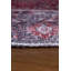 Tapis rouge à motif tissé rétro-404619437