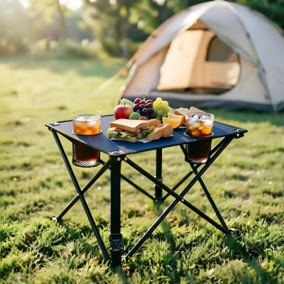 Table de camping pliante bleu marine portable de 47 cm (18,5 pouces) avec 2 porte-gobelets, table d'appoint d'extérieur légère en tissu Oxford avec sac de transport