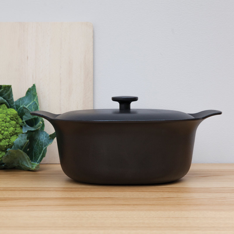 Cocotte en fonte 5,5 pte avec couvercle Ron, Noir