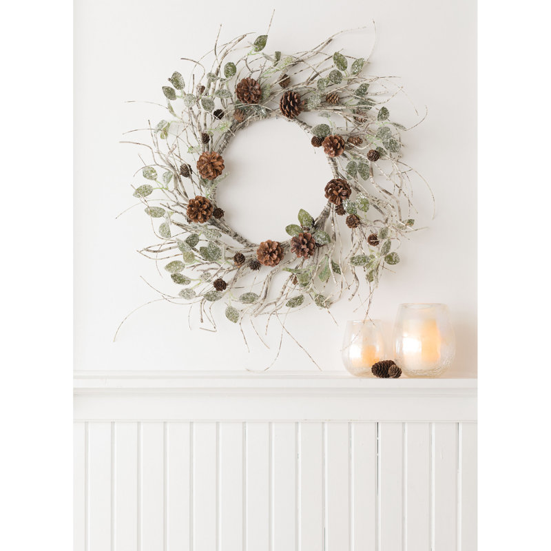 Couronne de bouleau artificielle et couronne de pommes de pin, H 30 po x l 30 po x P 7 po