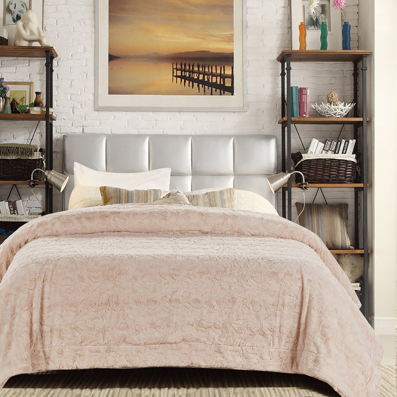 Couverture tissée , Rose foncé, L 65 po x L 50 po