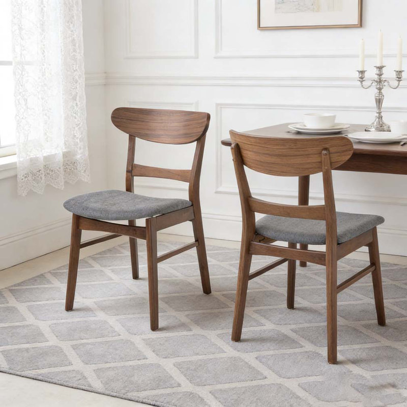 Chaise de salle à manger