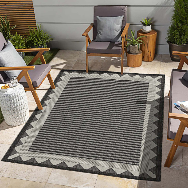 Indoor/Outdoor Area Rug, Area Rug For High Traffic Areas, Rectangle 5'3" x 7'3"