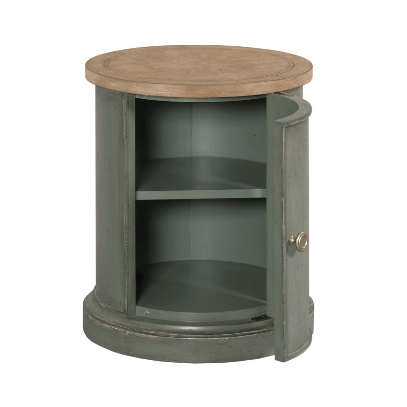 WOODFIELD ROUND ACCENT TABLE, Green