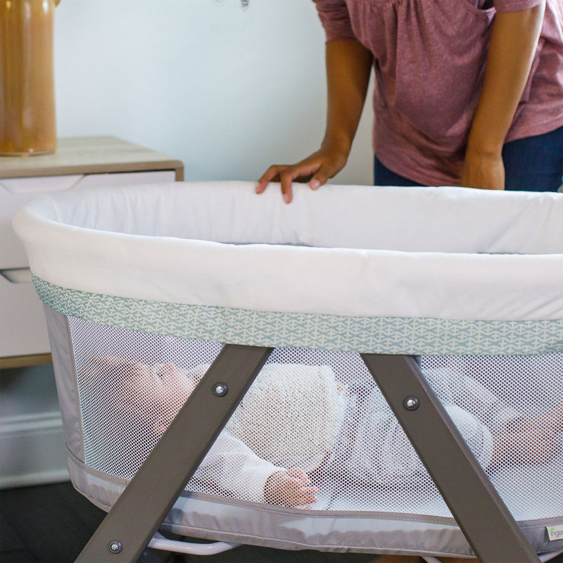 Alyan Rocking Bassinet