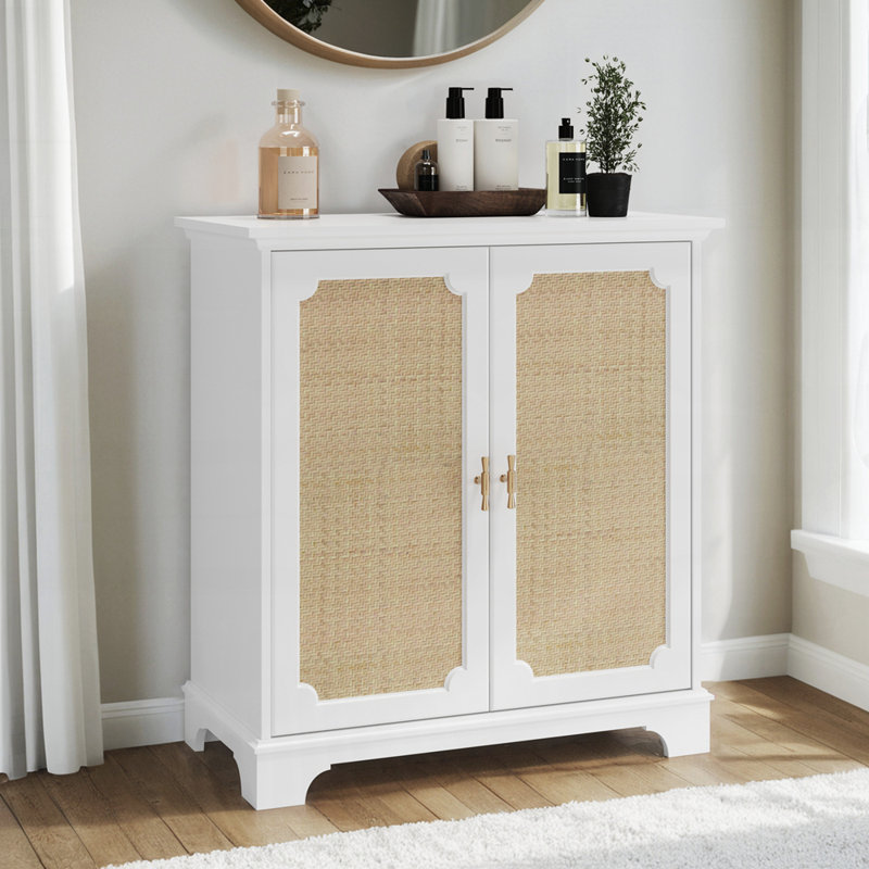 Armoire décorative en rotin avec grand rangement et utilisation multifonctionnelle pour les intérieurs de style bohémien