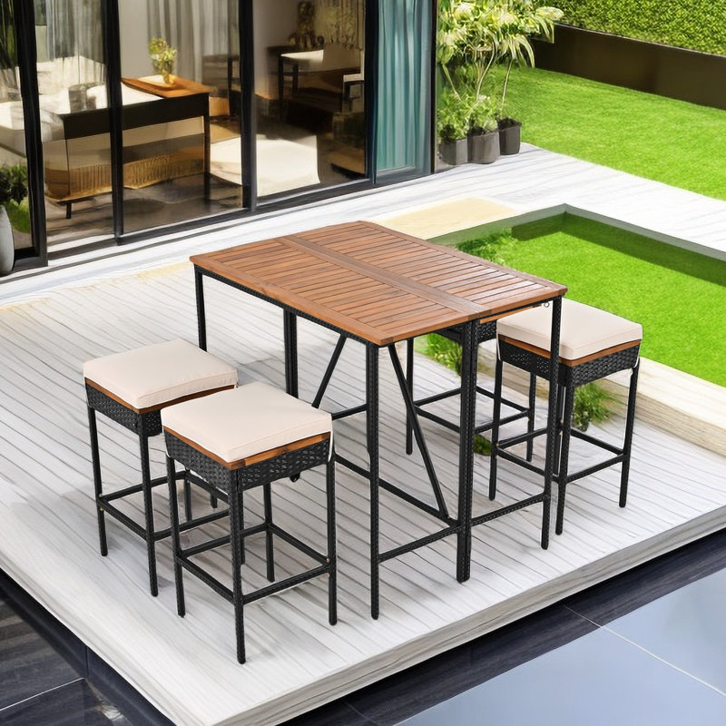 4 - Person Rectangular Outdoor Dining Set with Cushions