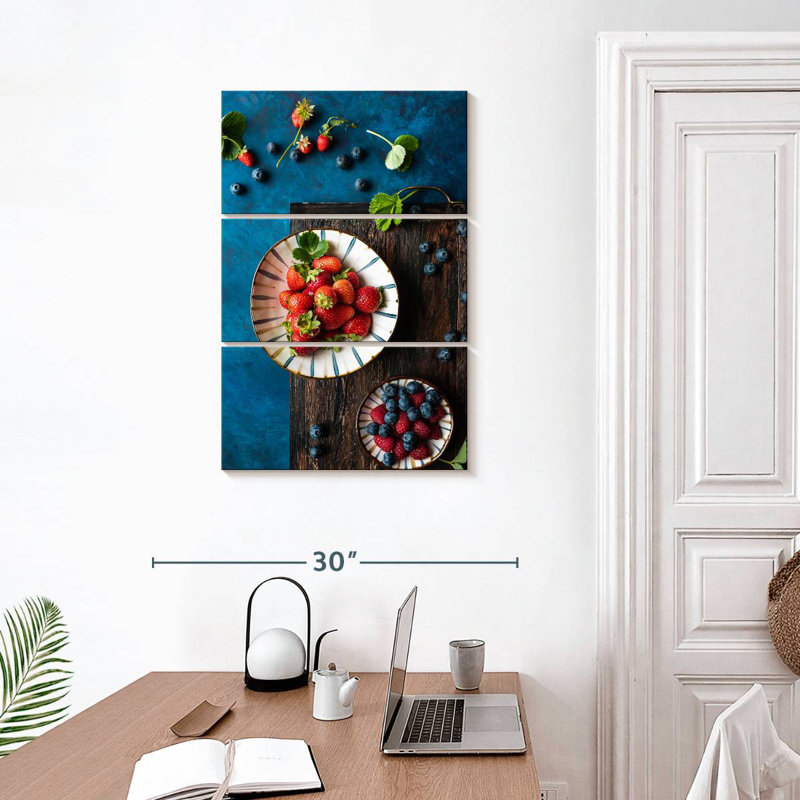 Yarlin Mixed Berries, 32" H x 20" W
