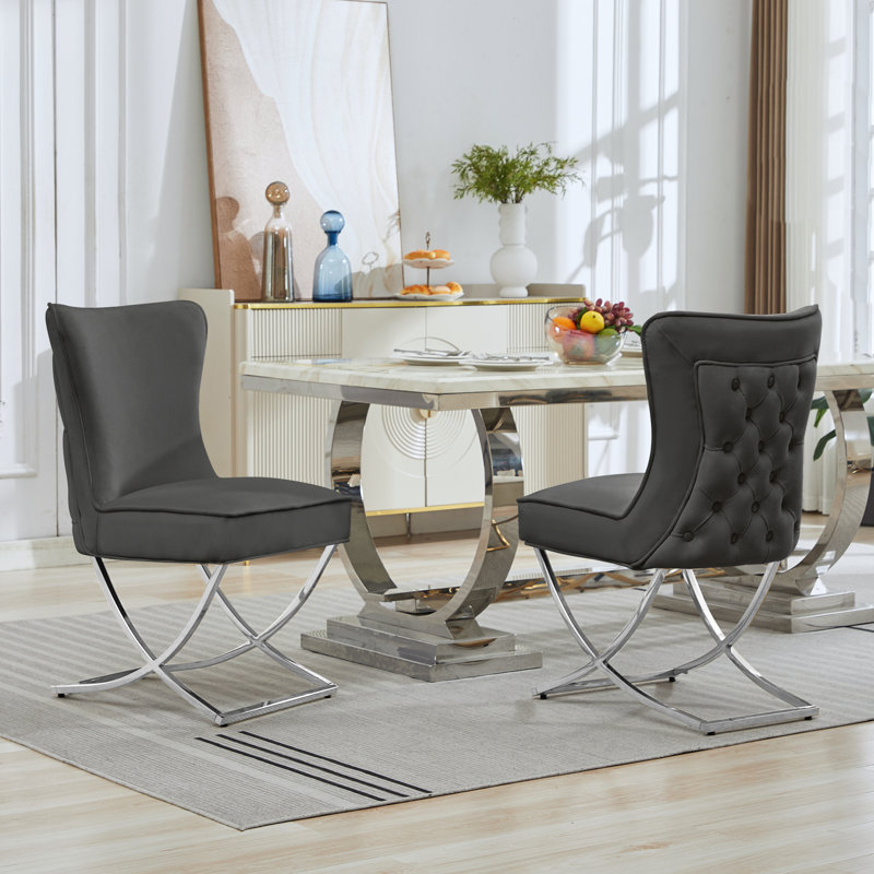 Chaise parsons rembourrée en velours capitonné Chary, Gris foncé
