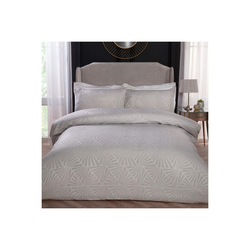 Sheri Polyester No Pattern Duvet Cover with Pillowcases Included, Ivory, Single - 1 Standard Pillowcase