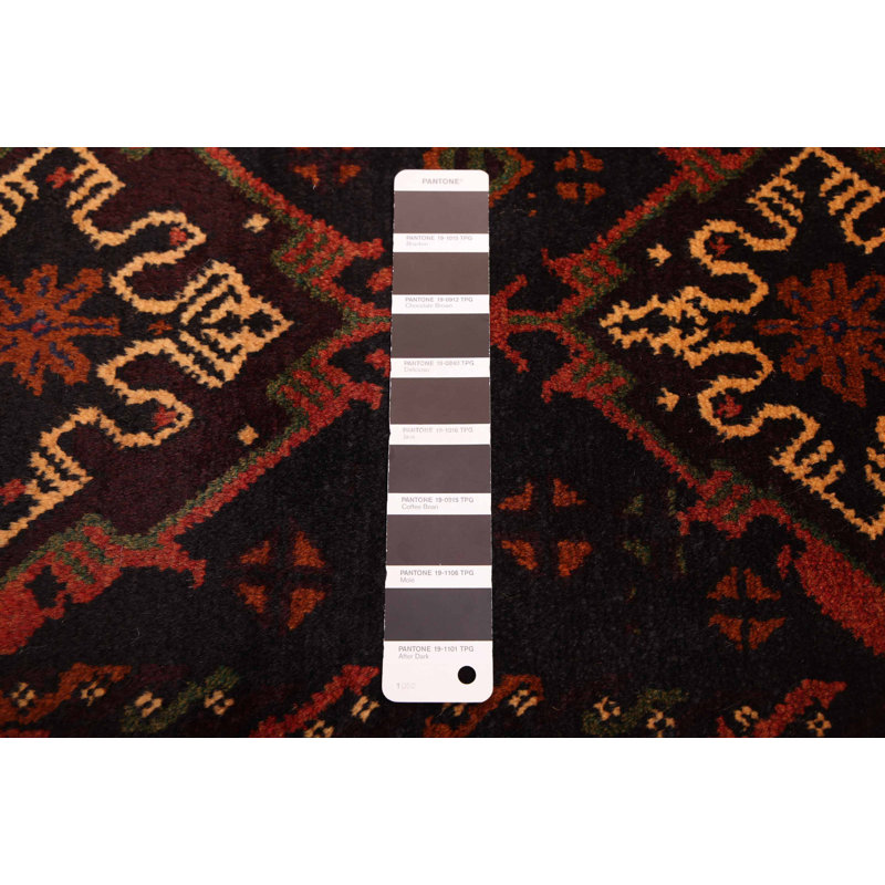 Tapis bleu marine Teimani 4 pi 2 po x 6 pi 11 po