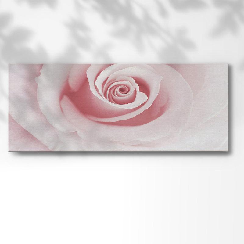 Étreinte de rose sur toile, H 12 po x l 30 po x P 1,5 po