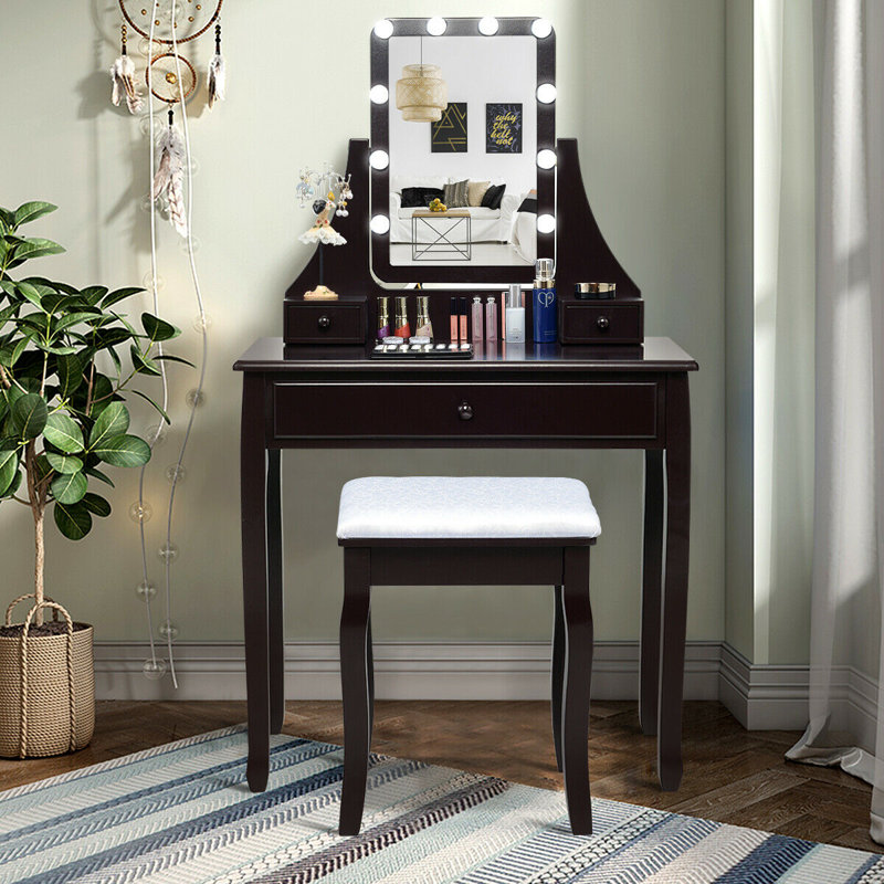 Wegate Vanity, Brown