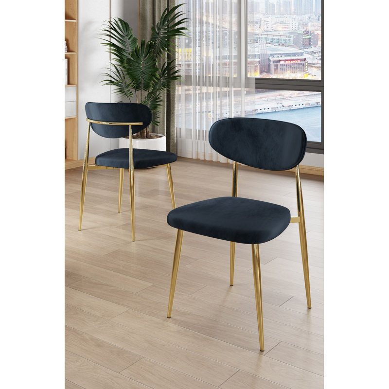 Ensemble de chaises modernes 4 pièces, anthracite et or | Structure 100% métal, envers en contreplaqué, tissu Babyface | Dimensions: 19,7 po x 34,6 po x 18,5 po | Confortable dossier 22 en mousse et siège en mousse 28 po | Parfait pour les salons et les salles à manger glamour