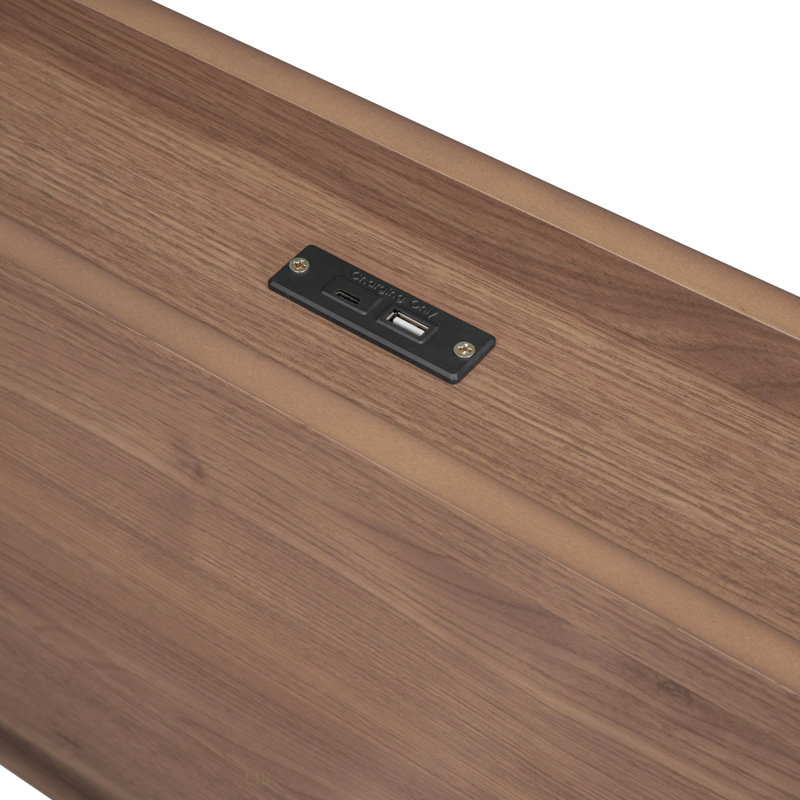 Base de lit plateforme moderne de conception simple avec port USB intégré