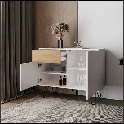 Buffet en chêne blanc et naturel avec pieds en épingle à cheveux, rangement spacieux pour les intérieurs modernes et rustiques