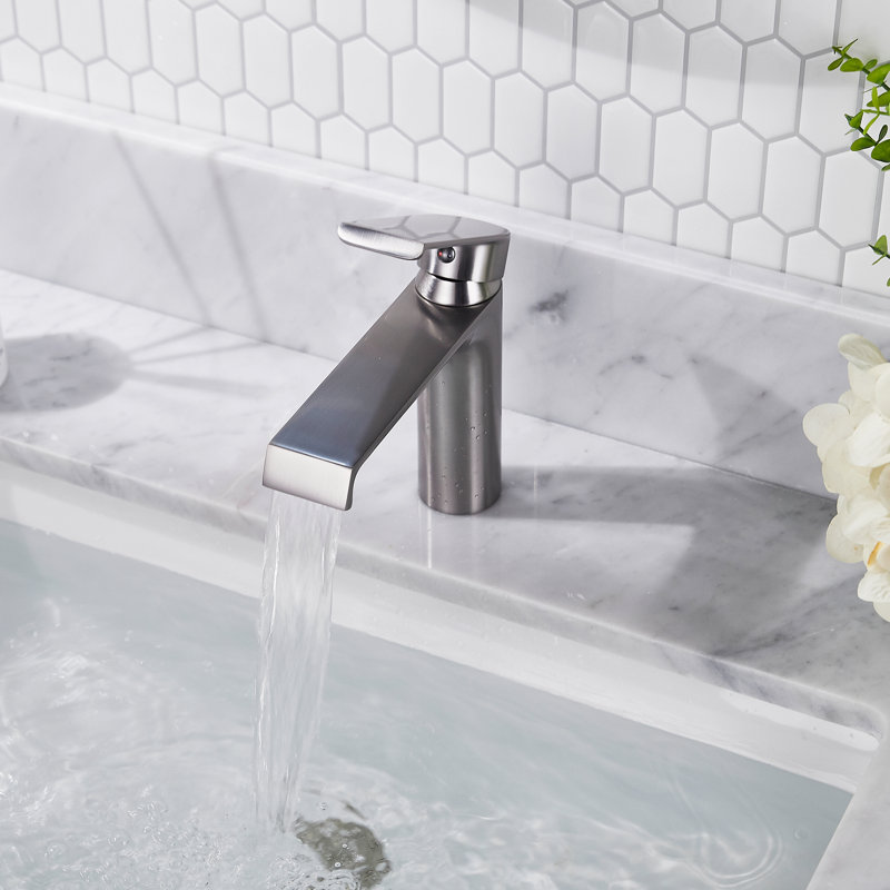Single-Hole Single-handle Bathroom Faucet, Brushed Nickel