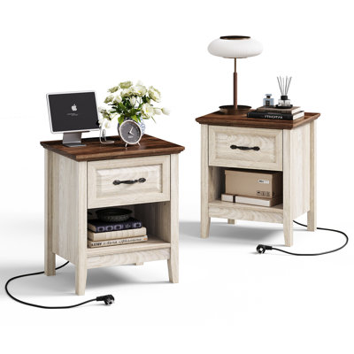 Ensemble de table de chevet Bridgeport Farmhouse avec station de rangement et de charge (ensemble de 2)