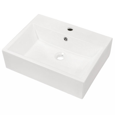 Wenty 16.3'' White Ceramic Rectangular Bathroom Sink