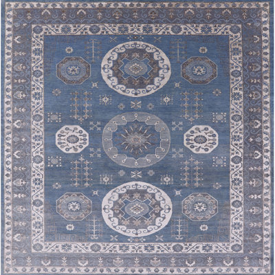 Tapis oriental bleu