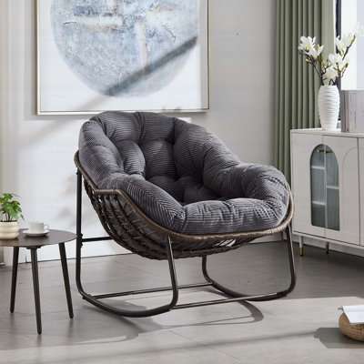 Chaise berçante d'extérieur durable en rotin avec coussin rembourré pour une assise confortable sur le porche, le patio et le jardin, gris