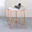 Table d'appoint ronde moderne avec dessus en verre givré et piètement en métal rétro pour une déco de salon élégante