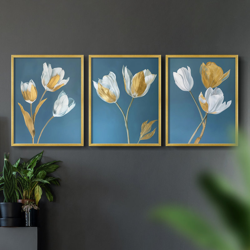 Étude florale, série XLVII, ensemble de 3 estampes numériques, prêt à accrocher, Cadre doré, H 28 po x l 22 po