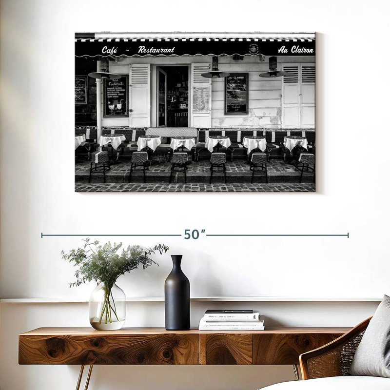 Lilie Paris Café-restaurant, H 26 po x l 39 po