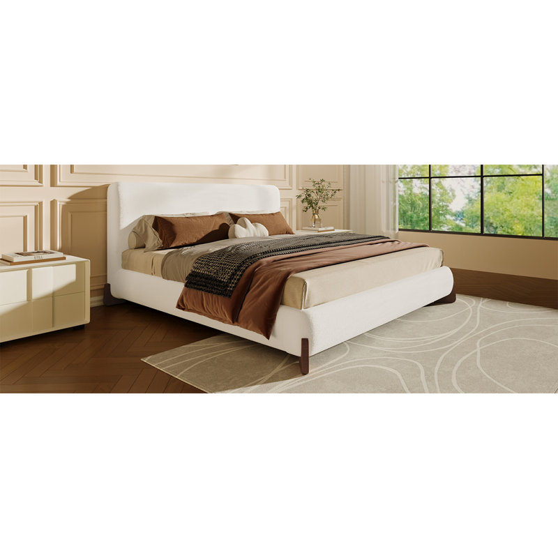 Élégant lit rembourré en ratine avec pieds en bois massif, centre de chambre luxueux et confortable, blanc, Très grand lit