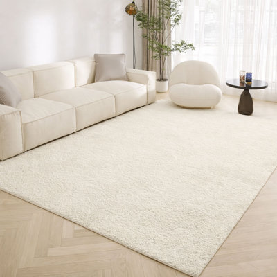 Machine Tufted Shag Area Rug