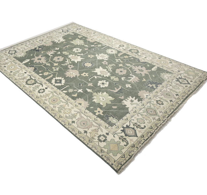 Tapis oriental Oushak Chobi Mute