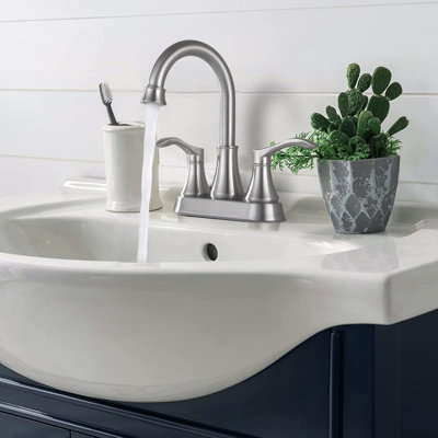 Robinet de salle de bain 4 pouces - Finition nickel brossé, Bec rotatif à 360 ° avec bonde escamotable, Métal robuste, Antirouille, Technologie d'économie d'eau, Conception à deux poignées Nickel 4 po, Construction, Rouille, Fonction,