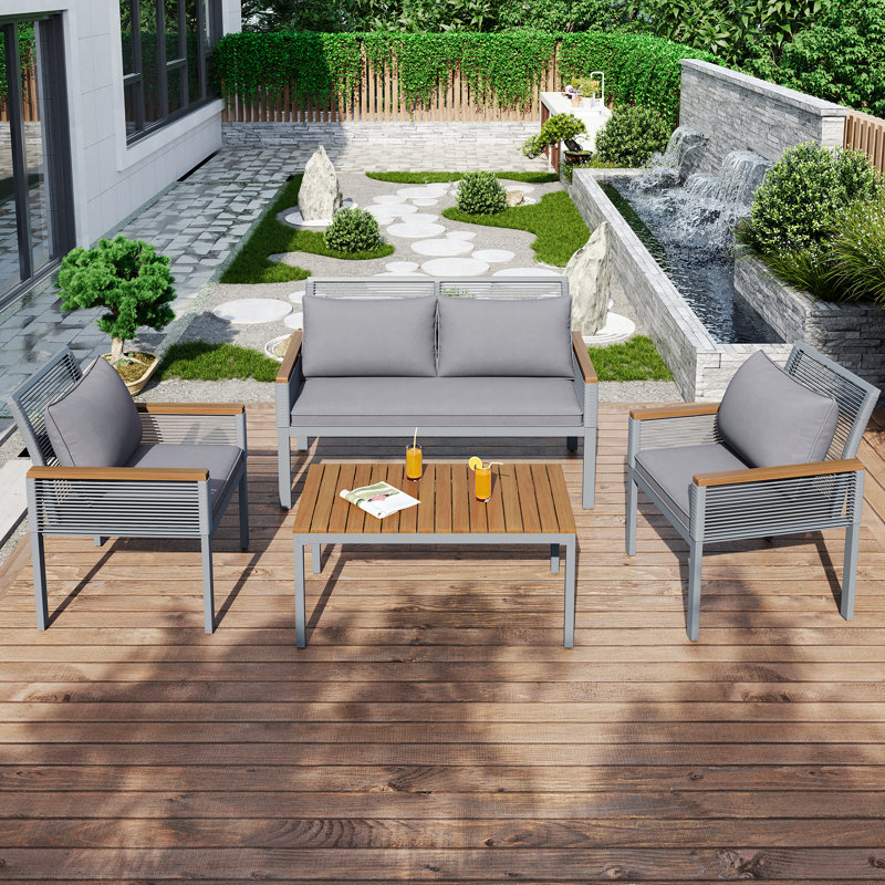 Wicker 4 - Person Garden Lounge Set