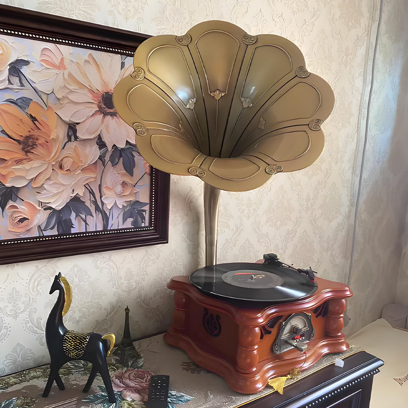 Tourne-disque rétro brun avec haut-parleur Bluetooth intégré