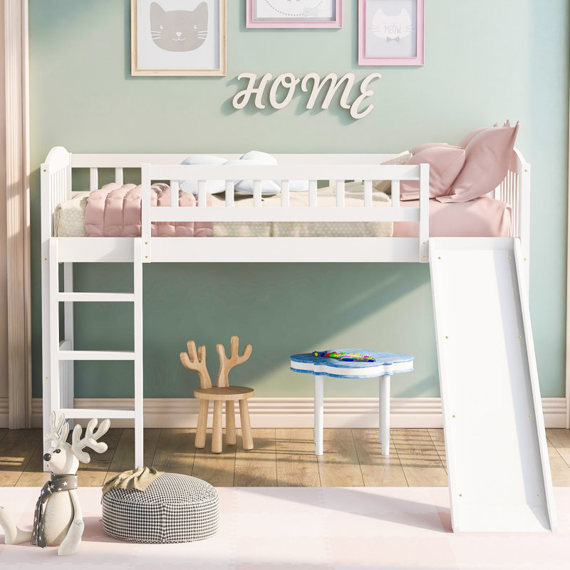 Lit mezzanine blanc avec lit en bois massif pour une glissade confortable et blanc