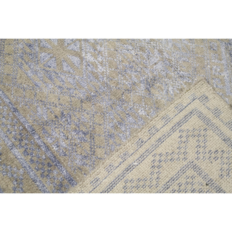 La Ciel Wool Damask Area Rug