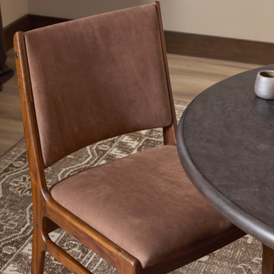 Chaise Earheart