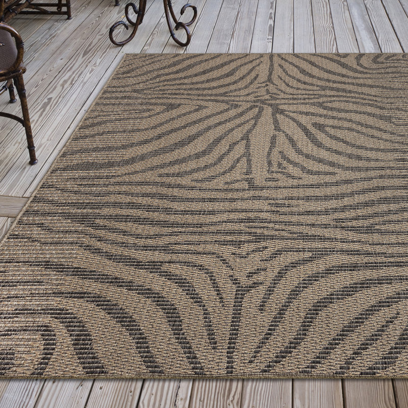 Milenka Zebra Indoor/Outdoor Area Rug, Rectangle 6'6" x 9'4"