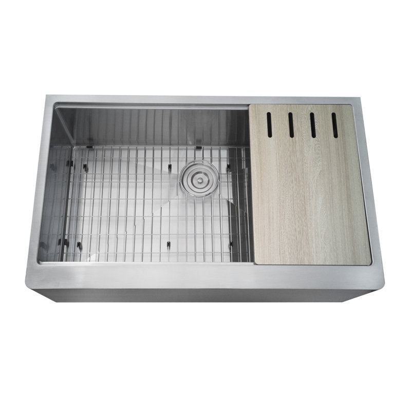 Évier de cuisine à tablier frontal avec crépine L 33 po x l 22 po