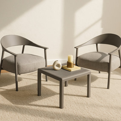 Meuble de patio brun abricot avec 2 chaises et une table, coussins moelleux, structure antirouille, 2 tables basses d'appoint faciles à assembler, brun, éponge haute, revêtement luxueux, installation rapide